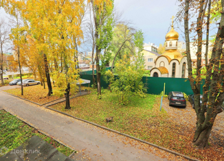 Продаю 1-ком. квартиру, 41 м2, Липецк, улица Желябова, 4