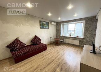 Продажа 2-ком. квартиры, 53 м2, Оренбург, Просторная улица, 8/1