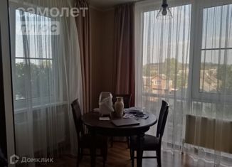 Продам 2-ком. квартиру, 73.1 м2, Славянск-на-Кубани, улица Победы, 276к1