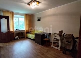 Продается трехкомнатная квартира, 61.7 м2, село Серафимовский, улица Гафури, 13
