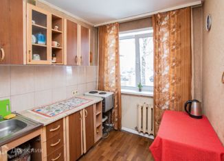 Продается двухкомнатная квартира, 43.6 м2, Кемеровская область, улица Тольятти, 16