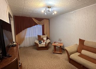 Продаю трехкомнатную квартиру, 60.3 м2, Мончегорск, Школьный проезд, 2