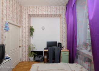 Продам 2-ком. квартиру, 42.5 м2, Красноярск, Советский район, улица Тельмана, 32А