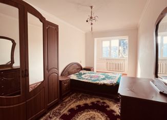 Продам 2-ком. квартиру, 52 м2, Нальчик, Самотёчная улица, 35, район Александровка