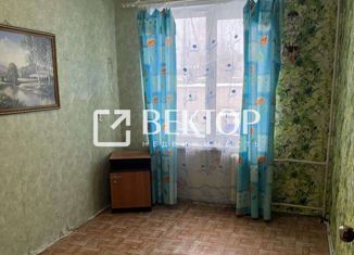 Продам 4-комнатную квартиру, 60 м2, Волгореченск, улица имени 50-летия Ленинского Комсомола, 33