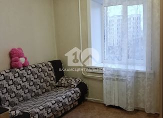 Продаю комнату, 40 м2, Новосибирск, улица Немировича-Данченко, 124, метро Октябрьская