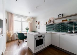 Продается 2-ком. квартира, 62 м2, Краснодар, 3-я Трудовая улица, 1/3, ЖК Зеленодар