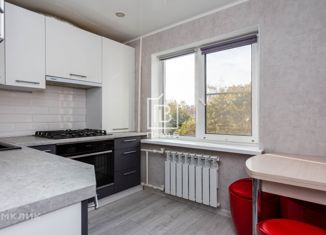 Продам 2-ком. квартиру, 48 м2, Калуга, Московская улица, 182, Московский округ