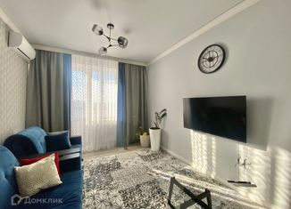 Продам трехкомнатную квартиру, 93 м2, Волгоградская область, Туркменская улица, 6к2