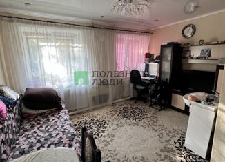 Продажа 2-ком. квартиры, 41.4 м2, Альметьевск, проспект Габдуллы Тукая, 37А