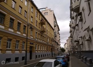 Продается комната, 32.7 м2, Москва, Барыковский переулок, 6, метро Арбатская