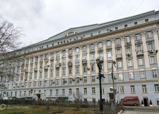 Продается 5-комнатная квартира, 141.4 м2, Москва, Никитский бульвар, 12, метро Арбатская