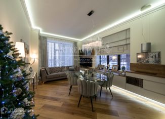 Продаю 3-ком. квартиру, 77 м2, Москва, улица Паршина, 10, улица Паршина