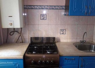 Продается трехкомнатная квартира, 60 м2, Буй, улица Социализма, 4