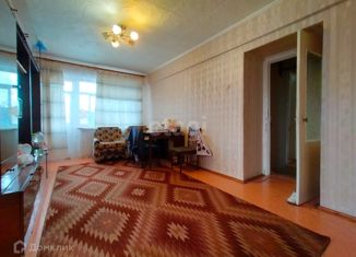 Продается 4-комнатная квартира, 58.1 м2, Новгородская область, улица Свободы, 8