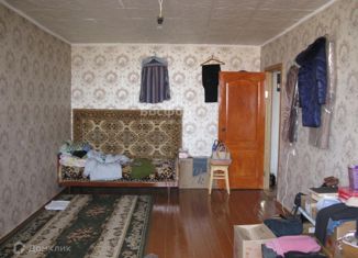 Продается 1-комнатная квартира, 37 м2, посёлок городского типа Советский, Железнодорожная улица, 23