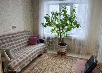 Сдам в аренду однокомнатную квартиру, 30 м2, Татарстан, улица Декабристов, 129