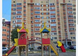 Продаю 2-ком. квартиру, 62 м2, Мордовия, улица Попова, 64к3