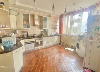 Продам 3-комнатную квартиру, 139 м2, Феодосия, Адмиральский бульвар, 7А