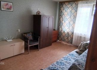Продаю двухкомнатную квартиру, 58 м2, Колпино, Пролетарская улица, 50к2