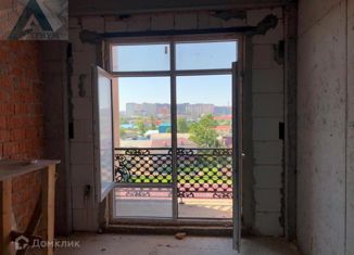 Двухкомнатная квартира на продажу, 76 м2, Махачкала, ЖК Новая Пальмира, Газпромная улица, 15к1