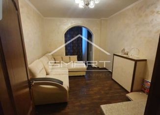 Продам 2-ком. квартиру, 55 м2, Ольгинка, 1-й микрорайон, 3