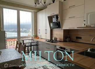 Продам 2-ком. квартиру, 77 м2, Геленджик, улица Грибоедова, 9