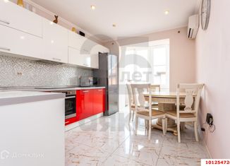 Продаю 2-ком. квартиру, 57.8 м2, Краснодар, улица имени Сергея Есенина, 129/7, ЖК Лучезарный