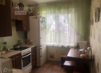 Продаю трехкомнатную квартиру, 65.9 м2, Челябинск, улица Молодогвардейцев, 65А