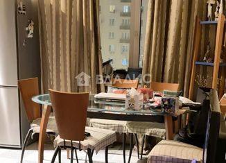 Продается 3-комнатная квартира, 56.2 м2, Москва, Кутузовский проспект, 15, метро Киевская