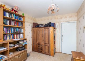 Продам трехкомнатную квартиру, 64 м2, Тюмень, Широтная улица, 79