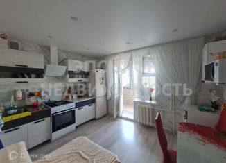 Продается 2-ком. квартира, 60 м2, Курск, улица Парижской Коммуны, 34