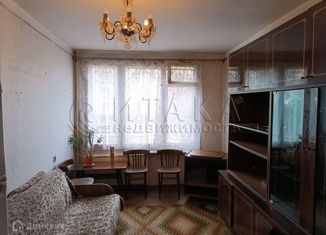 Продается 4-комнатная квартира, 49.1 м2, Санкт-Петербург, проспект Народного Ополчения, 47, метро Ленинский проспект
