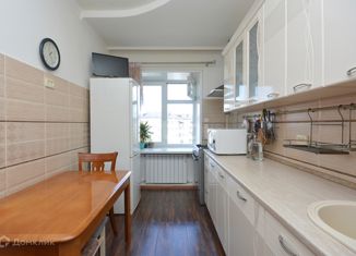 Продажа четырехкомнатной квартиры, 80.3 м2, Якутск, улица Петра Алексеева, 4, Строительный округ