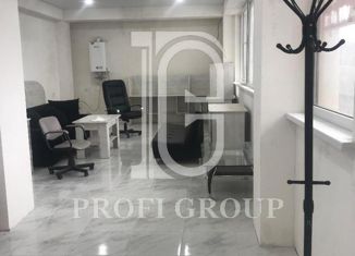 Продаю офис, 50 м2, Махачкала, улица Тахо-Годи, 8, Кировский район