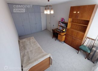 Продается трехкомнатная квартира, 61 м2, Камчатский край, улица Карбышева, 12