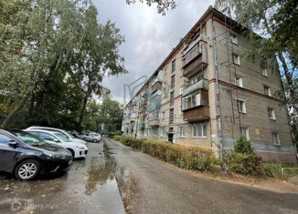 Трехкомнатная квартира на продажу, 43 м2, рабочий посёлок Малаховка, Быковское шоссе, 7