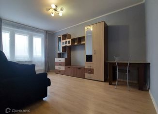 Сдача в аренду трехкомнатной квартиры, 56.9 м2, Москва, Напольный проезд, 16, Напольный проезд