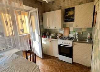 Продаю 2-ком. квартиру, 44.6 м2, Ставрополь, улица Михаила Морозова, 51, микрорайон № 1