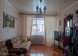 Продаю 2-ком. квартиру, 45.9 м2, Бирск, улица 8 Марта, 28А