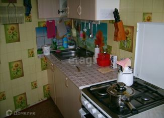 Продам 2-комнатную квартиру, 51.2 м2, посёлок городского типа Новоозёрное, улица Героев-Десантников, 11