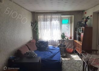 Продается двухкомнатная квартира, 45.3 м2, Балашов, улица Энтузиастов, 20