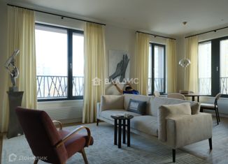 Продаю 2-комнатную квартиру, 73 м2, Москва, Кастанаевская улица, метро Пионерская