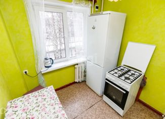 Продам 3-ком. квартиру, 53 м2, Удмуртия, Школьная улица, 59