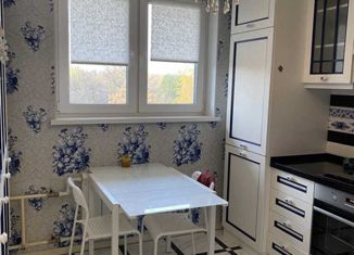 Сдаю в аренду 1-ком. квартиру, 40 м2, Москва, Абрамцевская улица, 14, Абрамцевская улица