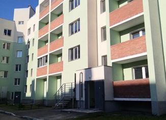 3-ком. квартира на продажу, 90.6 м2, посёлок городского типа Петра Дубрава, улица Строителей, 5, ЖК Земляничный