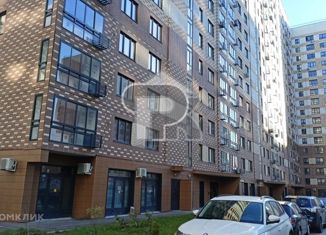 Продаю 3-комнатную квартиру, 80 м2, Москва, улица Вертолётчиков, 4к5, район Некрасовка