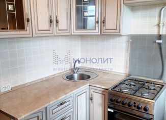 Продам 2-ком. квартиру, 46.1 м2, Нижний Новгород, улица Героя Рябцева, 12, микрорайон Красные Зори