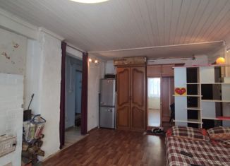 Продаю двухкомнатную квартиру, 40 м2, посёлок Кирилловское, Советская улица, 3