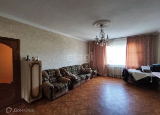 Продается 4-комнатная квартира, 104 м2, Ингушетия, улица Заурбека Борова, 19